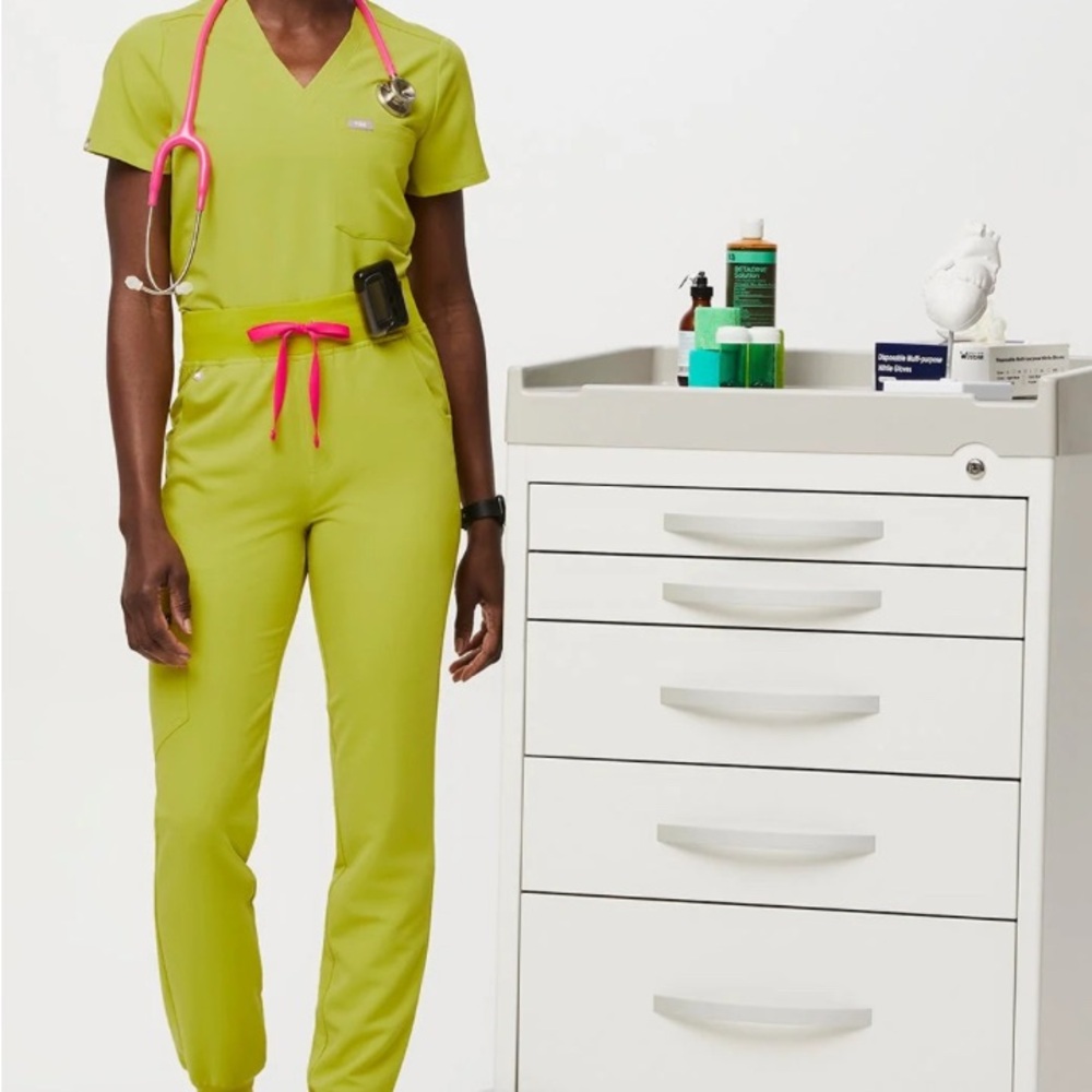 Figs NWT Limeade scrubs